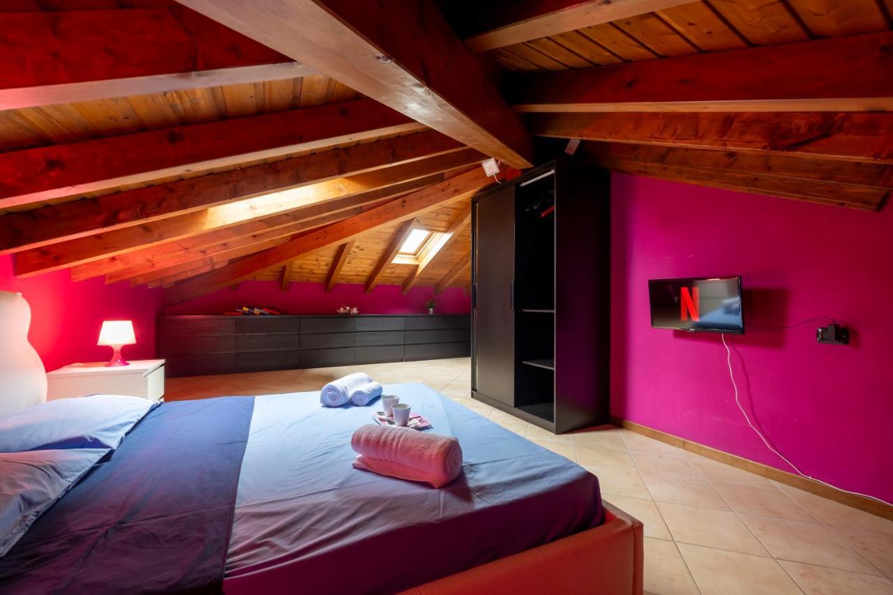 Leonardo Academy In 5' - Parcheggio Gratis - Laghi & Wi-Fi Apartment Sesto Calende Exterior photo